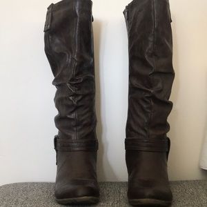 Brown boots with heel Euro size 37